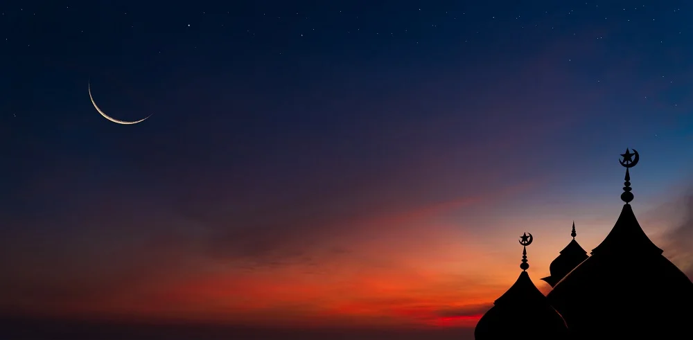 silhouette dome mosques on twilight with crescent 2026 01 07 06 15 28 utc 1