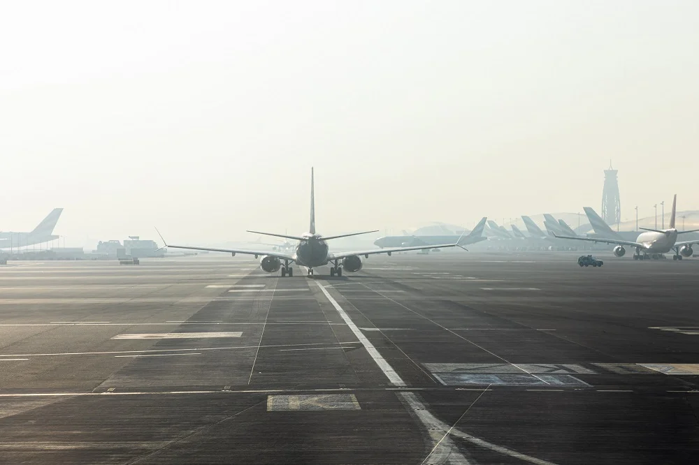 airplane on the runway during during non flying we 2026 03 25 00 02 51 utc