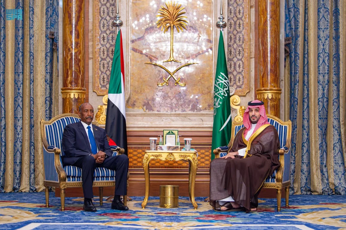 ولی عہد سے عبد الفتاح البرہان کی ملاقات