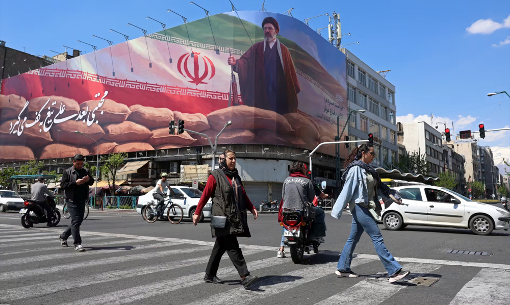 ایران کے ساحلوں کے قریب ایران کی بحری ناکابندی کرتے ہوئے امریکی جنگی بحری جہاز