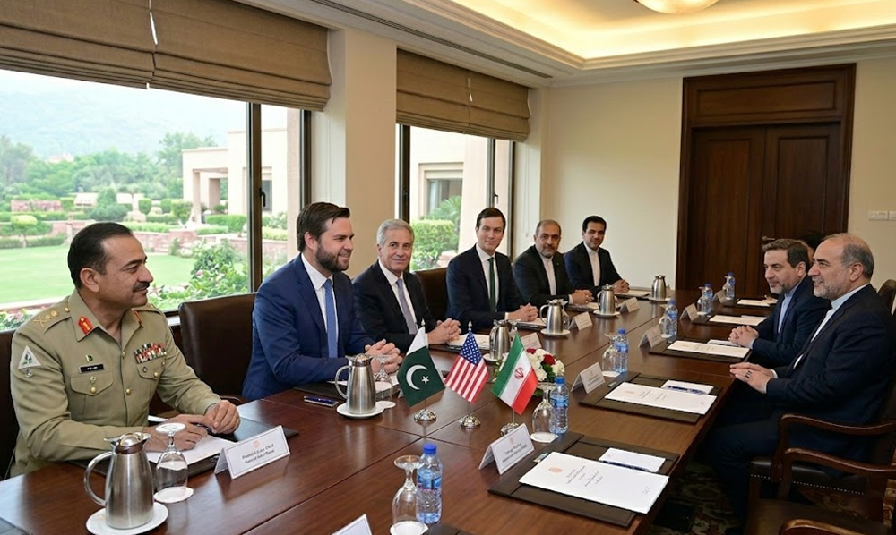 اسلام آباد میں جاری ایران امریکہ مذاکرات کی ایک تصویری جھلک