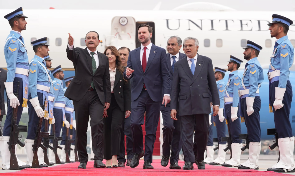 امریکی صدر کی ٹرمپ کی مذاکراتی ٹیم کے اہم ارکان کا ایک خاکہ یا تصویر