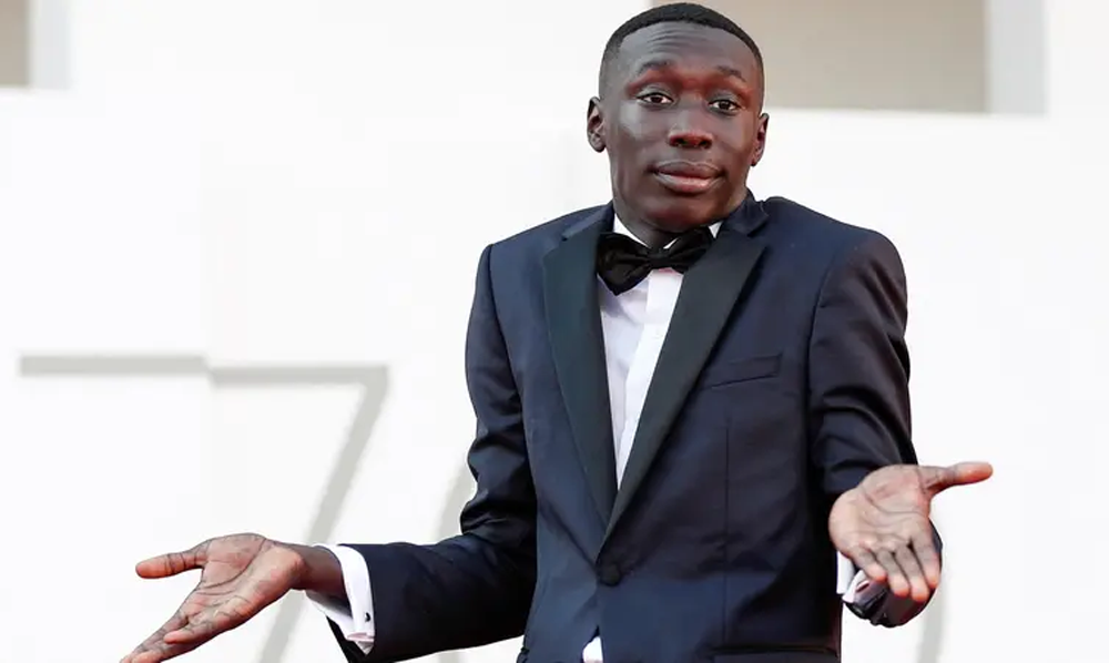 ٹک ٹاک اسٹار خابی لام کی طلاق اور ان کی اہلیہ کے حوالے سے وائرل ہونے والی خبروں کی تصویر