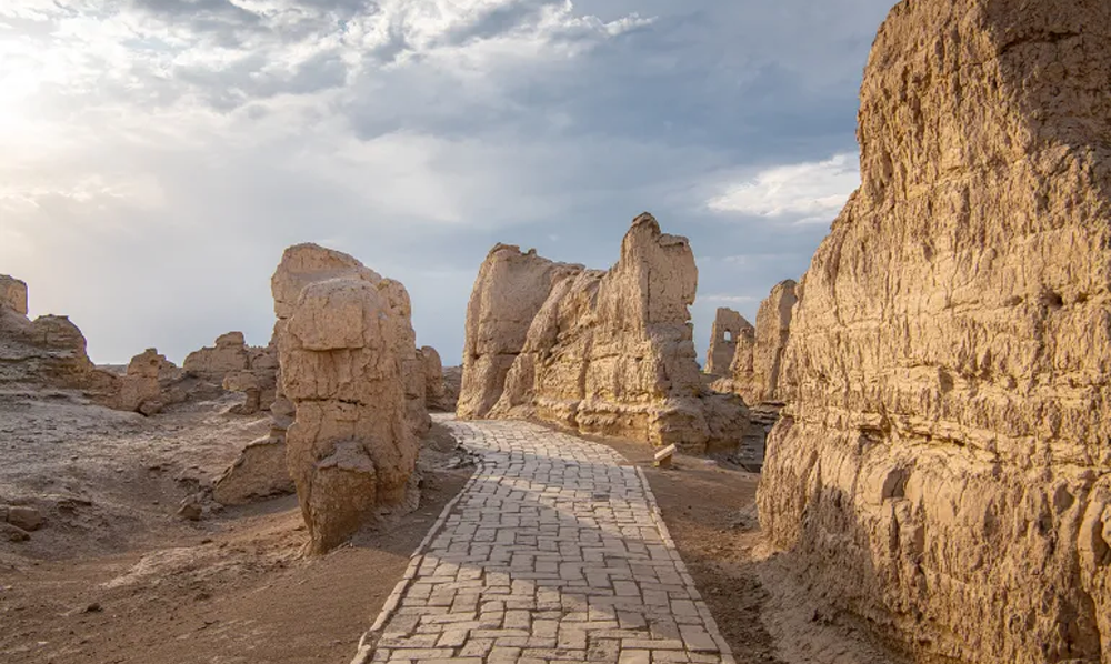 شاہراہ ریشم تاریخ اور اسلامی تہذیب و تجارت کا سفر