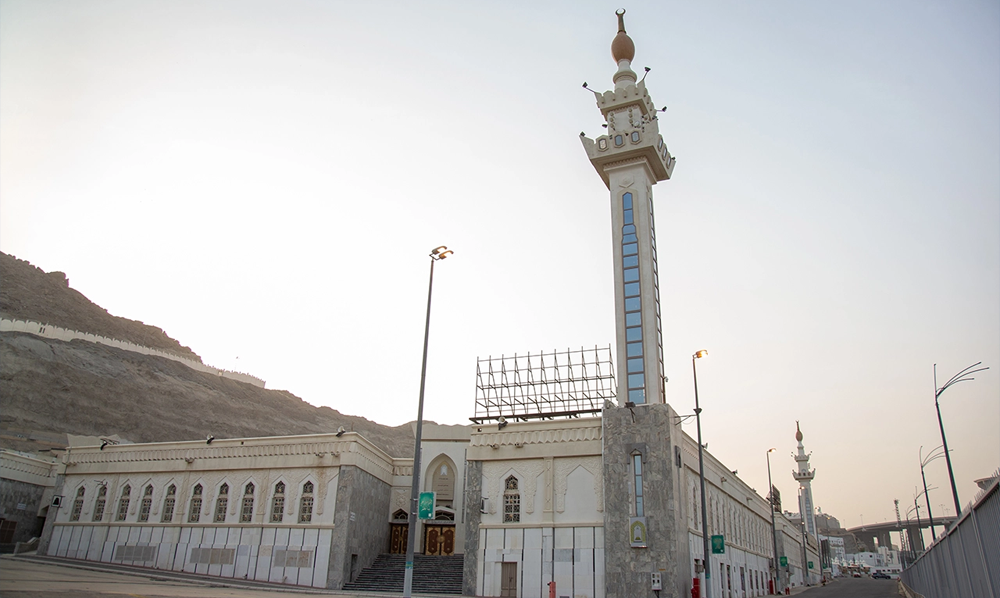 منیٰ میں واقع تاریخی مسجد الخیف کا خوبصورت منظر
