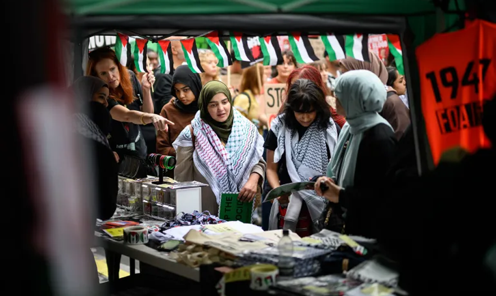 دی گریٹ ریپلیسمنٹ نظریہ اور مغرب میں تارکینِ وطن کے خلاف پروپیگنڈا