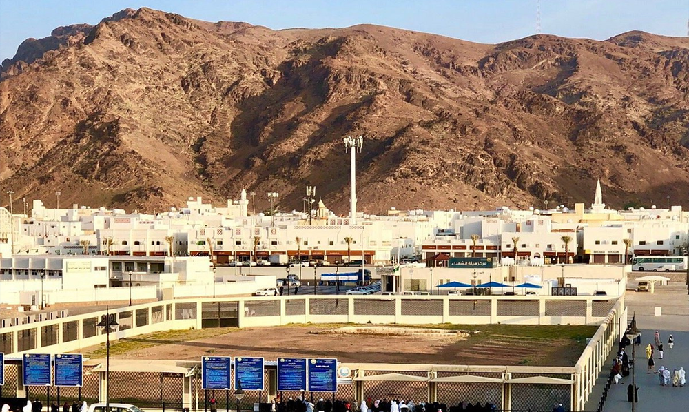 حرمین شریفین کا سفر، مسجد نبوی کا خوبصورت منظر اور روضہ مبارک پر حاضری کا خاکہ