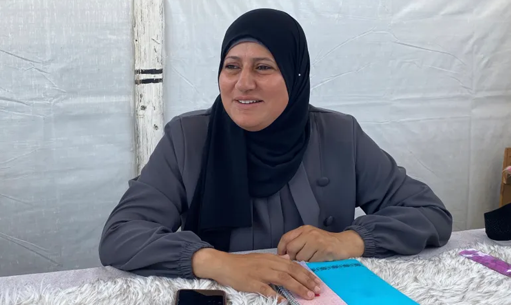 غزہ کی بیوائیں، خیموں میں معاشی خود انحصاری کے لیے سلائی کڑھائی اور دکانیں چلاتی فلسطینی خواتین کا عزم